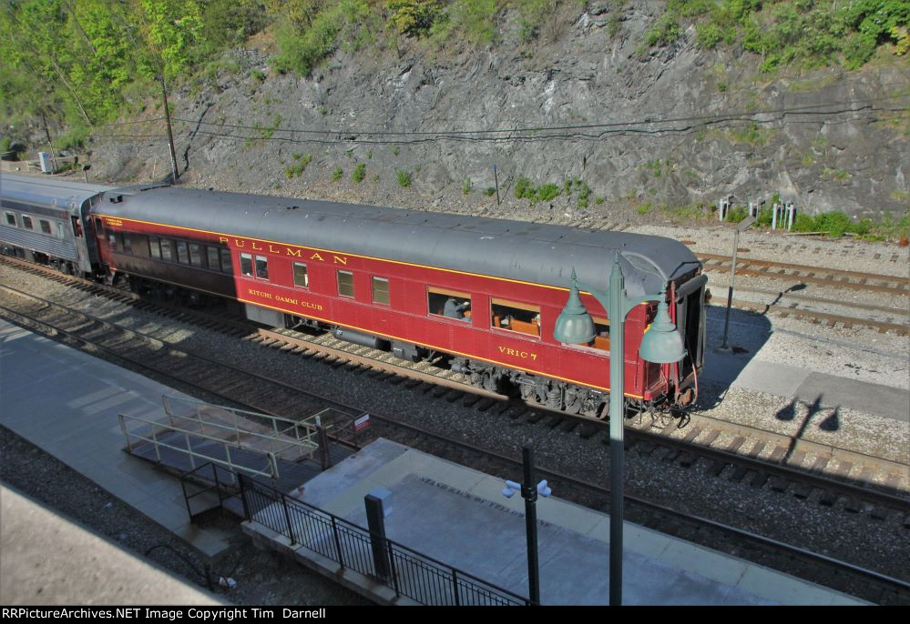 VRIC 7 on Amtrak 49